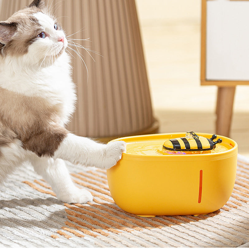 Bee Shaped Pet Water Fountain